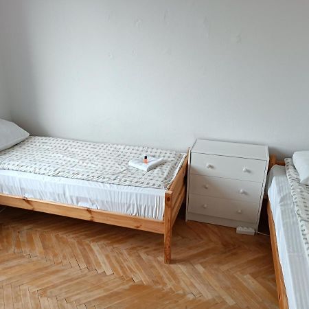 Pokoje Sunrise Hostel Warsaw Exterior photo